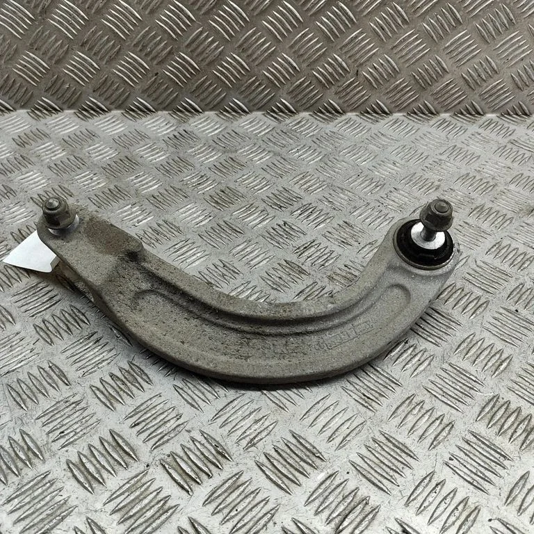Tagumine ülemine õõtshoob 1EA505351 – Audi Q4 e-tron (2021-)