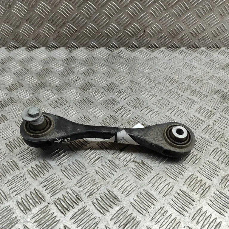 Tagumine ülemine õõtshoob 1EA501531 – Audi Q4 e-tron (2021-)