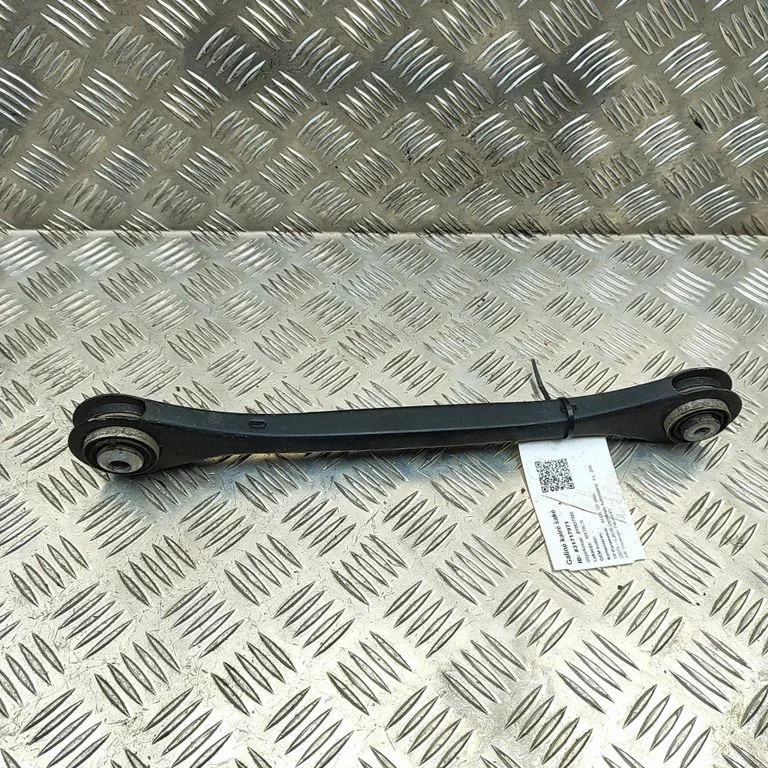 Tagumine ülemine õõtshoob 4M0505291D – Audi Q7 4M (2015-)