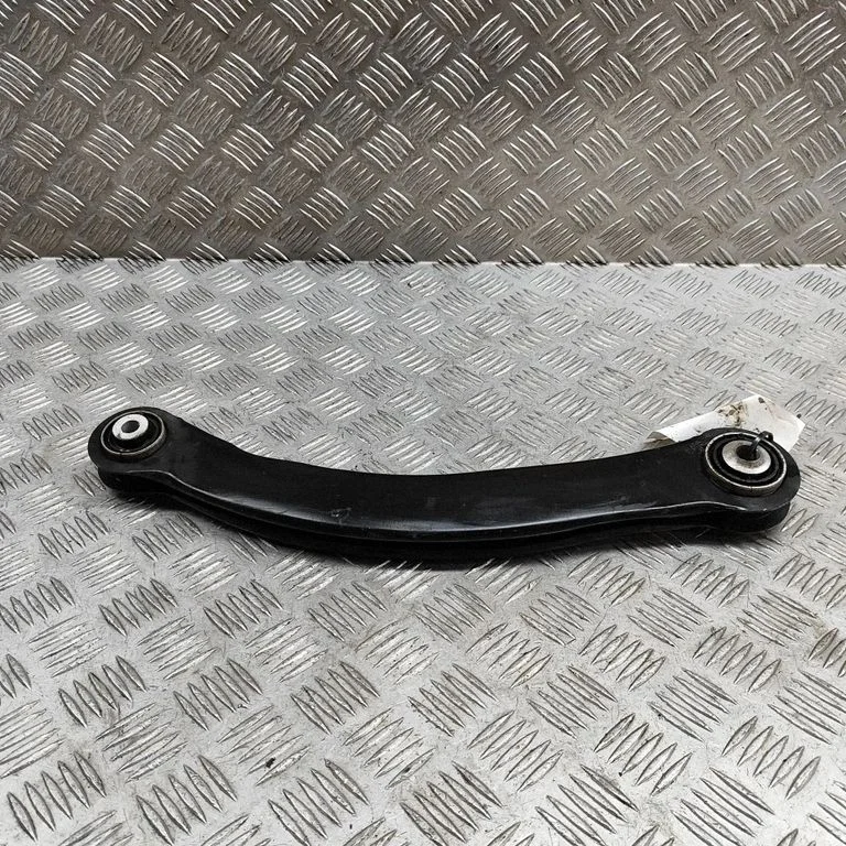 Aizmugurējā svira (dakša) 80A505397A
