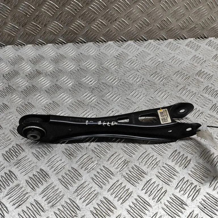 Aizmugurējā svira (dakša) 55270GI000