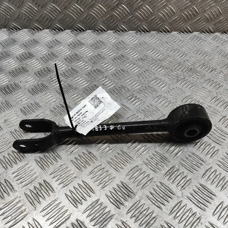 Aizmugurējā svira (dakša) 551106UA0A