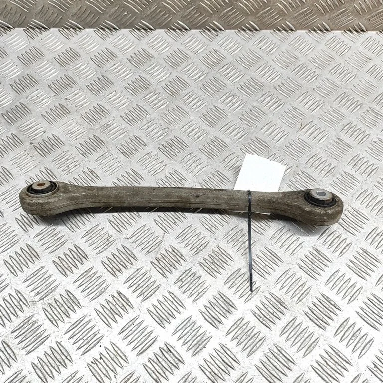 Aizmugurējā svira (dakša) 4M0505425F