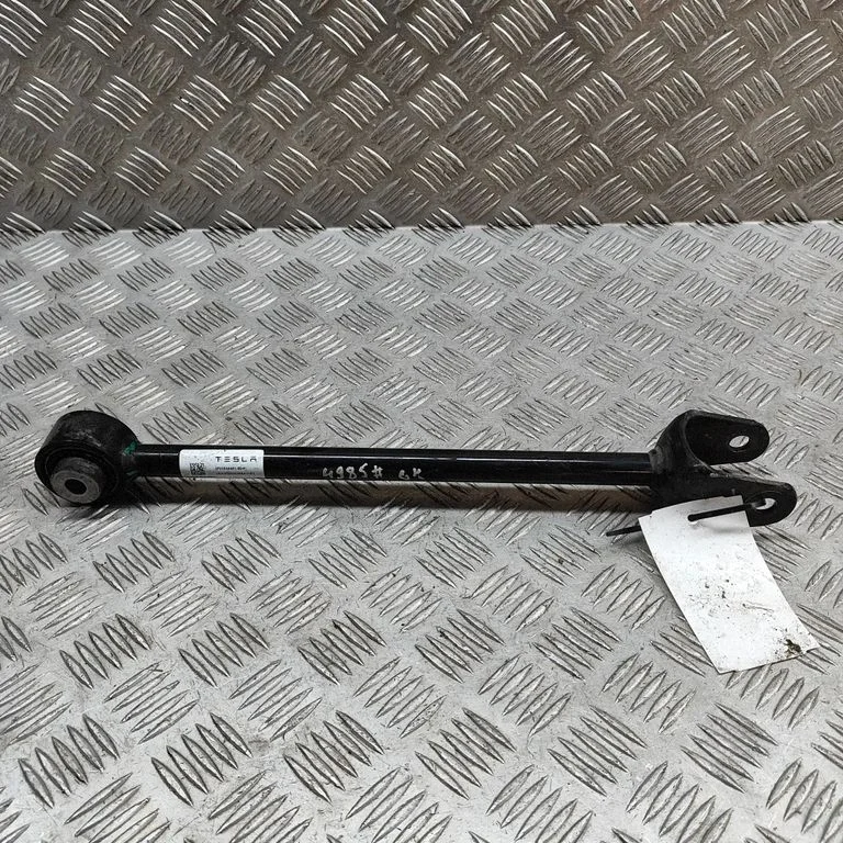 Rear upper control arm/wishbone 104444100F