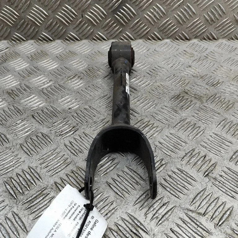 Aizmugurējā svira (dakša) 118842300A