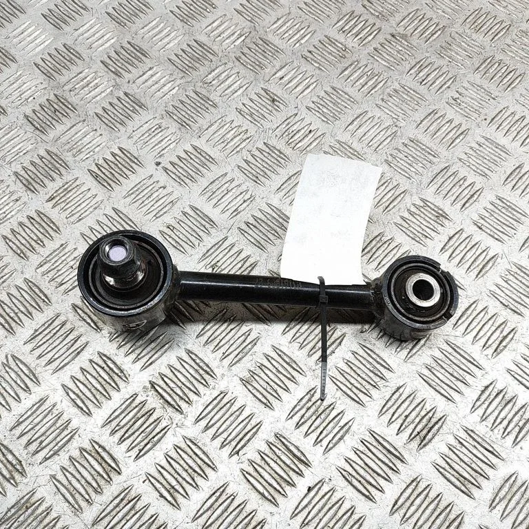 Rear upper control arm/wishbone 487100E090