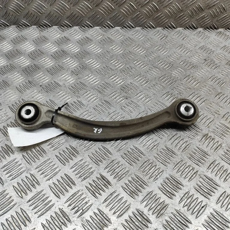 Tagumine ülemine õõtshoob A2043502106