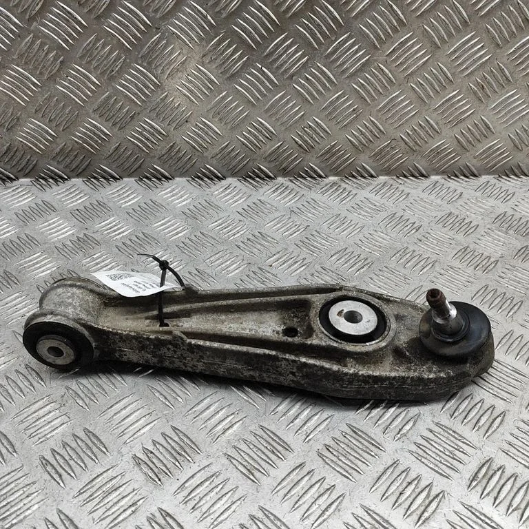 Tagumine ülemine õõtshoob 99634105305