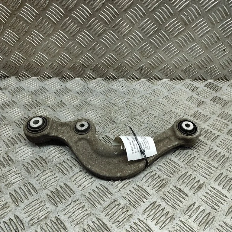 Aizmugurējā svira (dakša) 4M0505361G