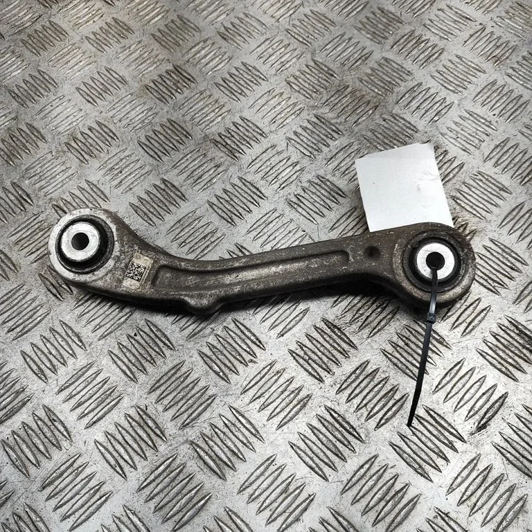 Tagumine ülemine õõtshoob 6700072520 – Maserati Ghibli (2013-)
