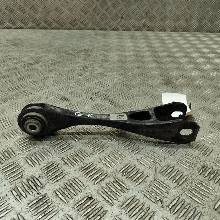 Rear upper control arm/wishbone 6852269