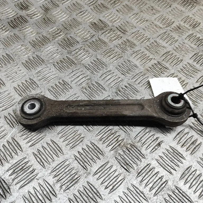 Tagumine ülemine õõtshoob 670006273 – Maserati Ghibli (2013-)