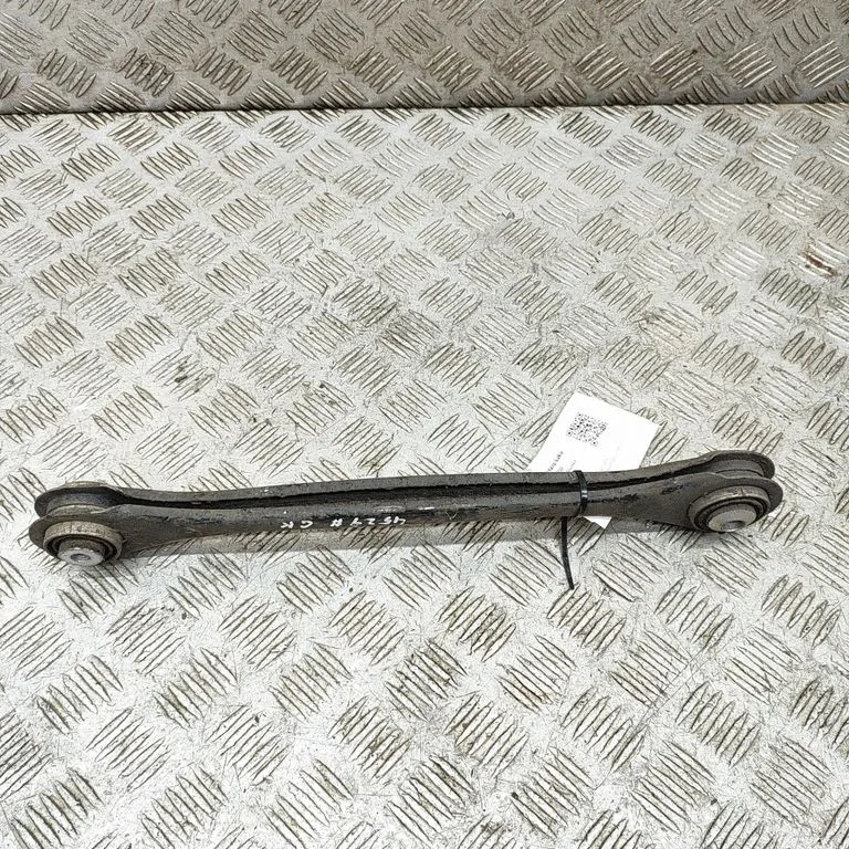 Tagumine ülemine õõtshoob 4M0505425D – Audi Q7 4M (2015-)