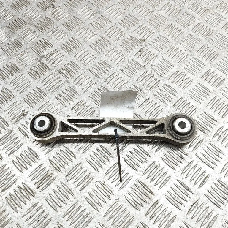 Rear upper control arm/wishbone – Tesla Model S (2012-)