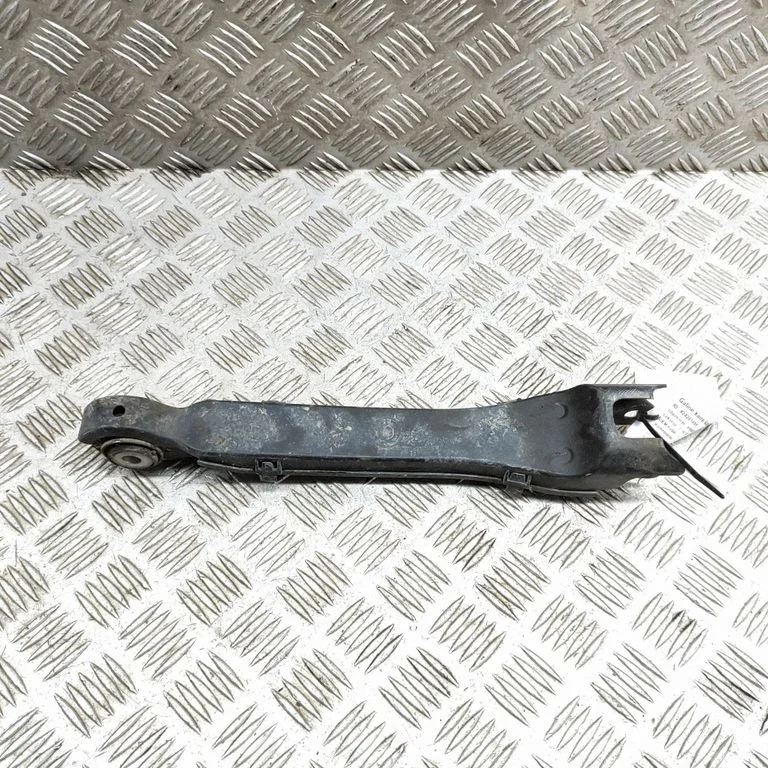 Aizmugurējā svira (dakša) A2043521205