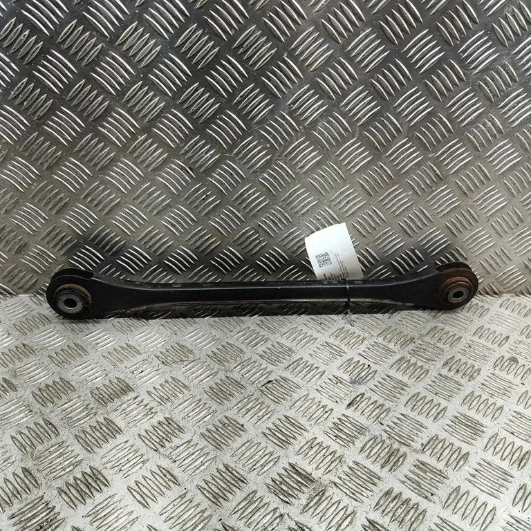 Aizmugurējā svira (dakša) 7P0501531