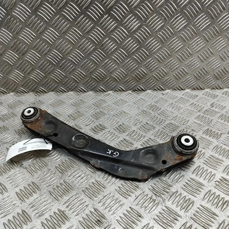 Tagumine ülemine õõtshoob 31360584