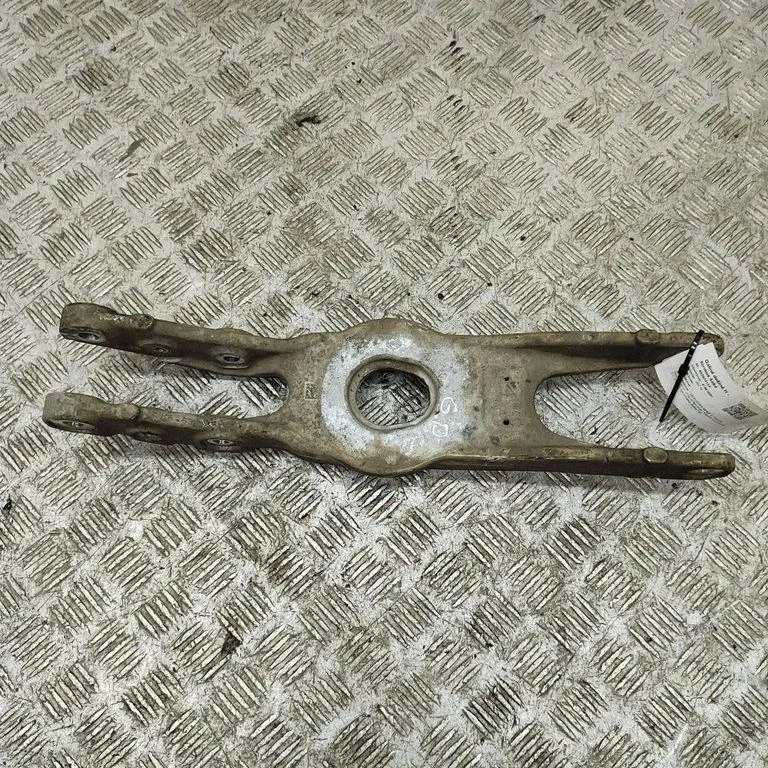 Aizmugurējā svira (dakša) A2053523300