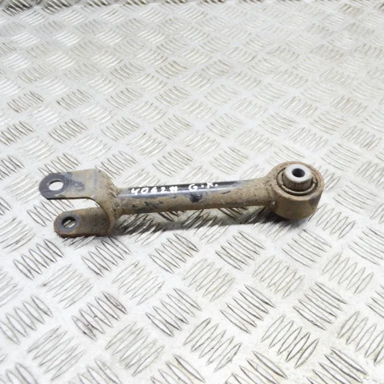 Rear upper control arm/wishbone 104443100G