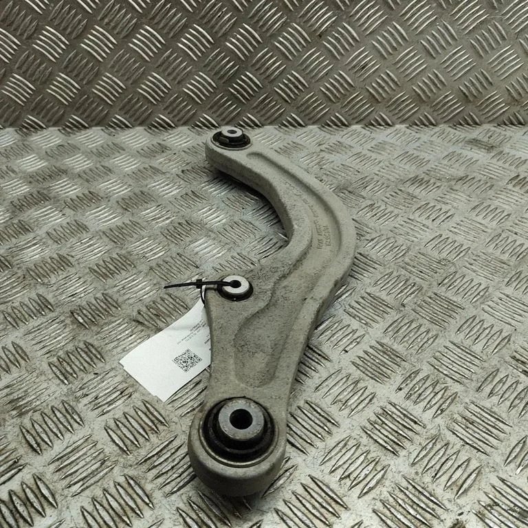 Tagumine ülemine õõtshoob 1EA505361A