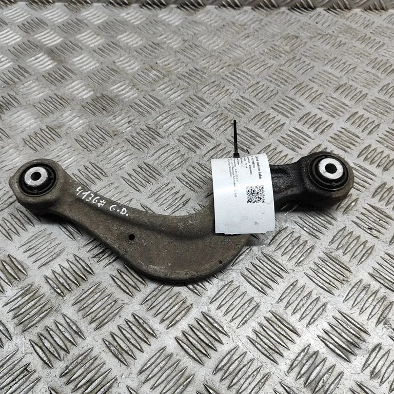 Aizmugurējā svira (dakša) 4M0505361G