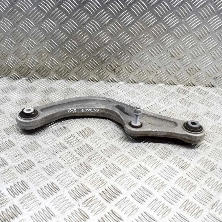 Tagumine ülemine õõtshoob 1EA505361A