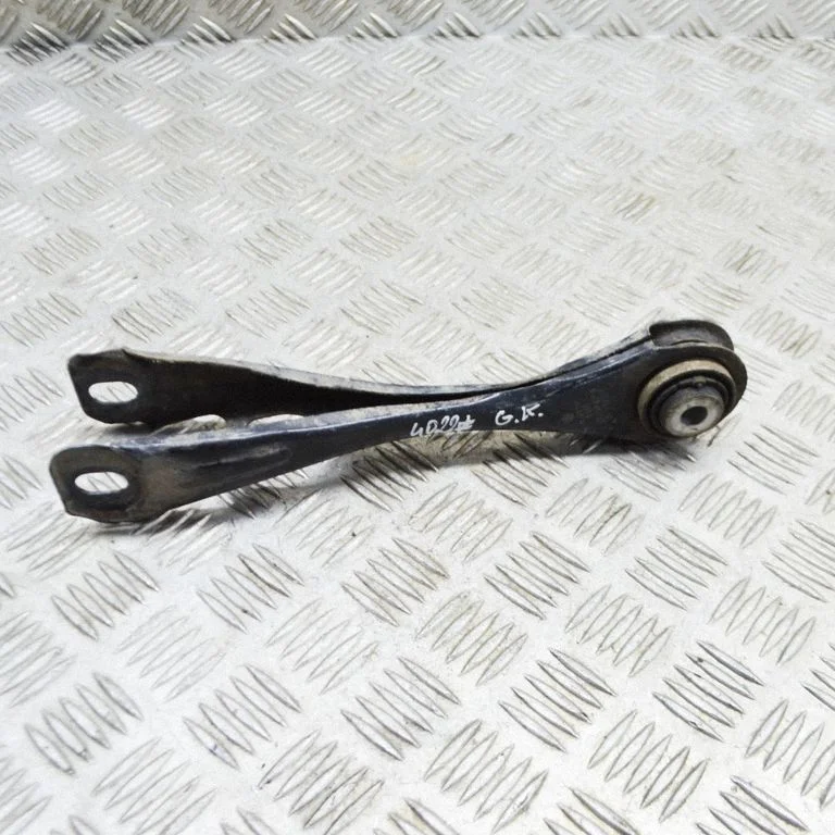Rear upper control arm/wishbone 6852269