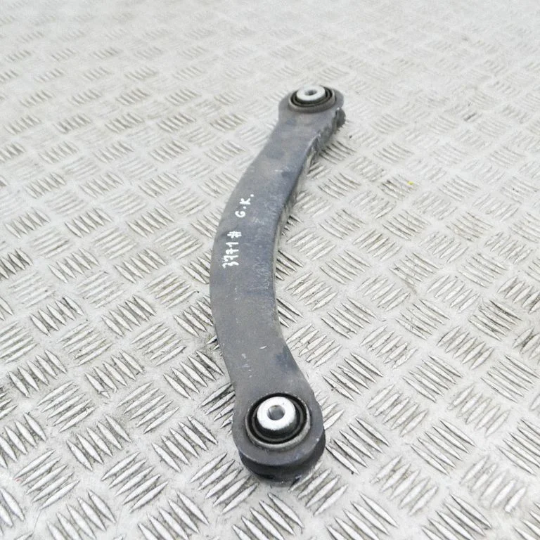 Aizmugurējā svira (dakša) 80A505371A
