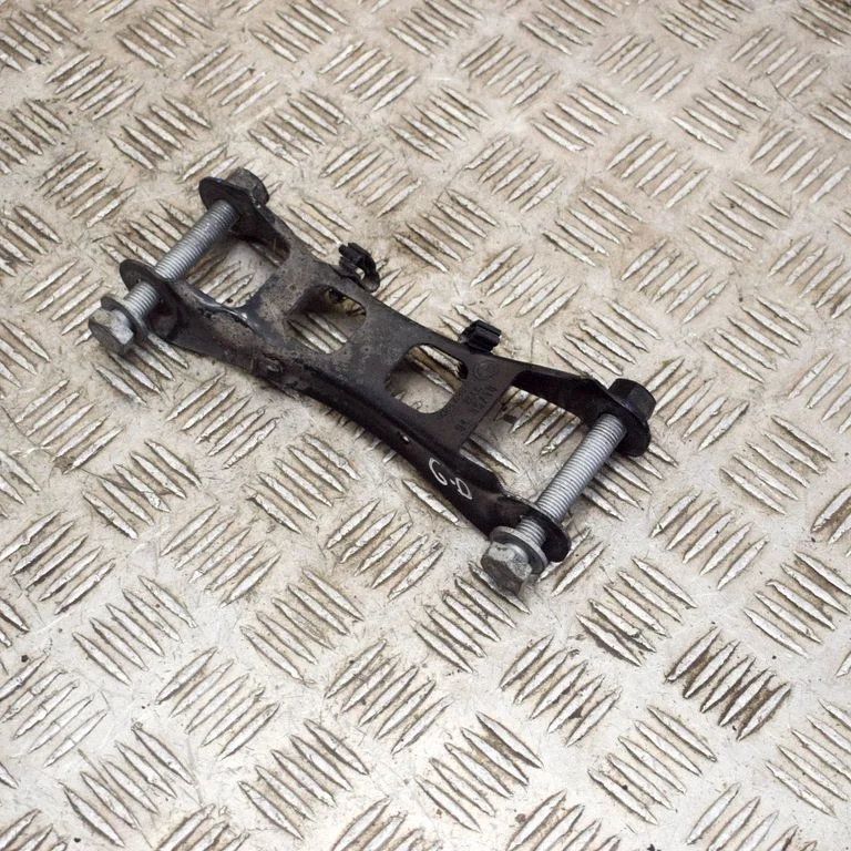 Rear upper control arm/wishbone – BMW i3 (2013-)