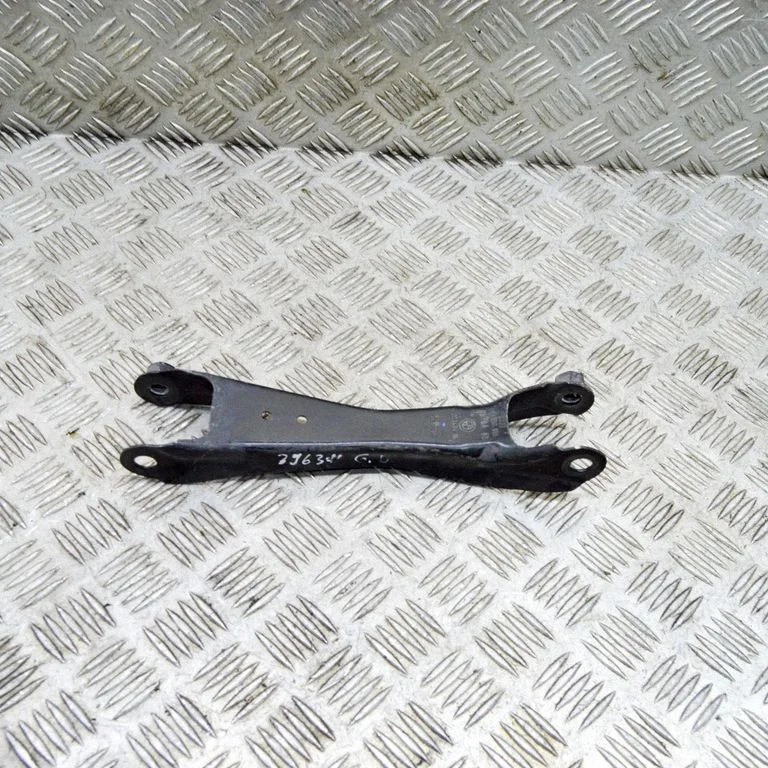 Rear upper control arm/wishbone – BMW i3 (2013-)