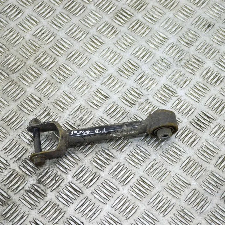 Aizmugurējā svira (dakša) 104443100G