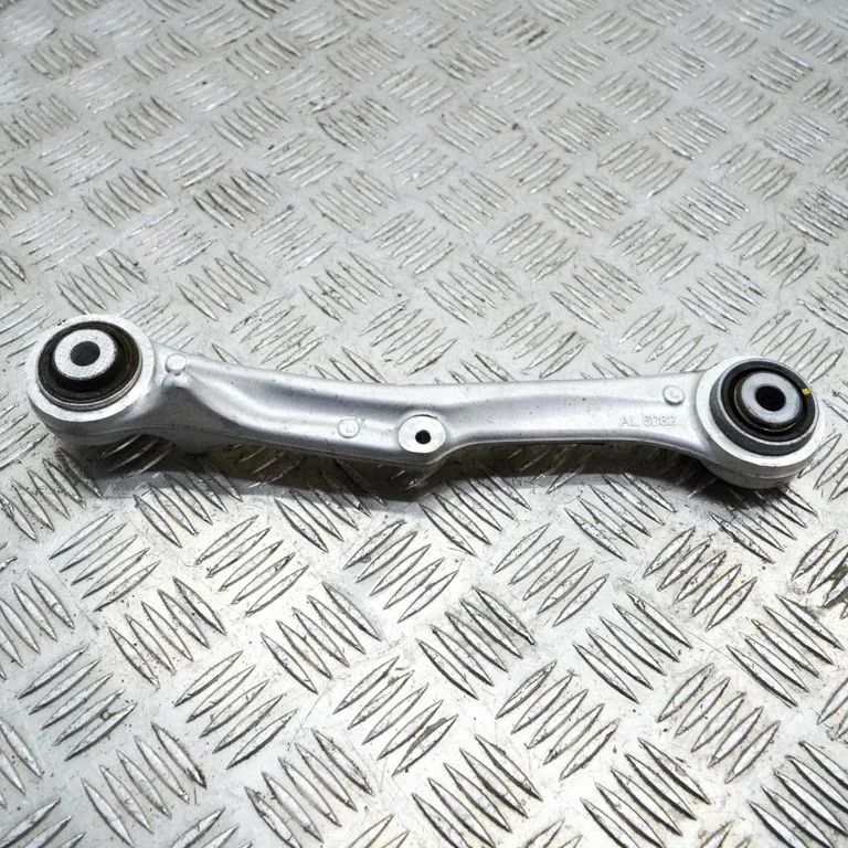 Tagumine ülemine õõtshoob 102742600C