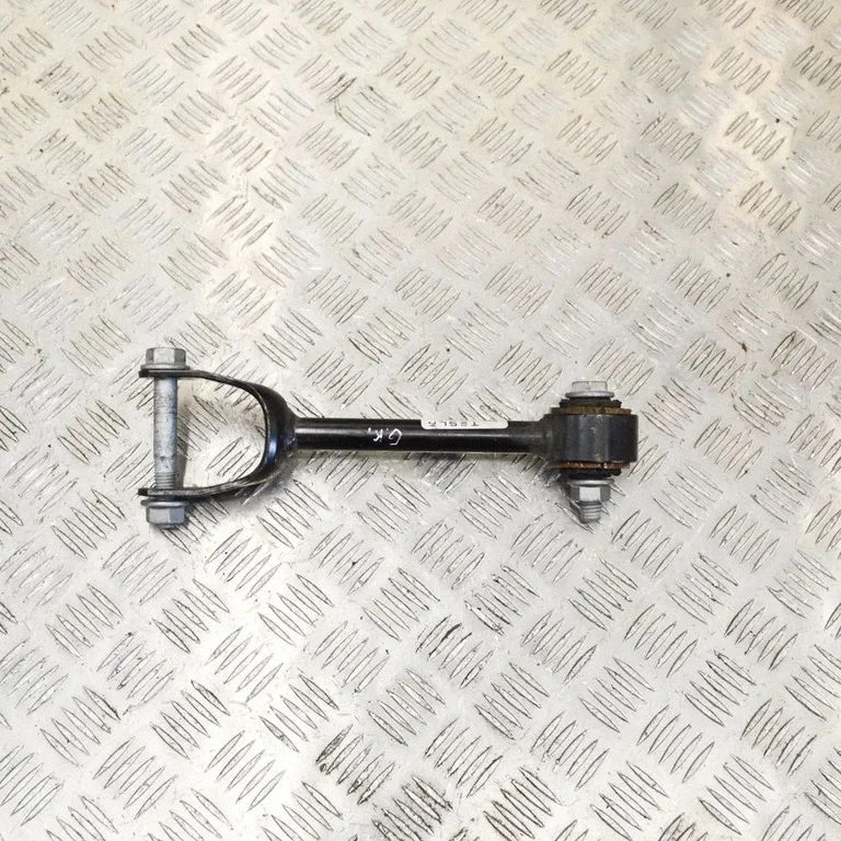 Rear upper control arm/wishbone 104442300G
