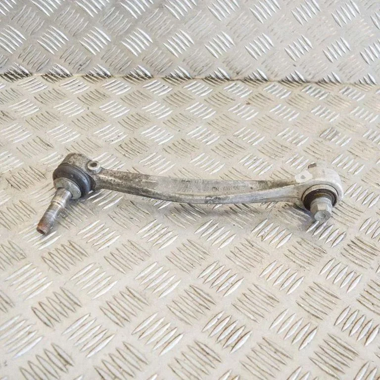 Tagumine ülemine õõtshoob – BMW Series 4 M4 F82 F83 (2014-2020)