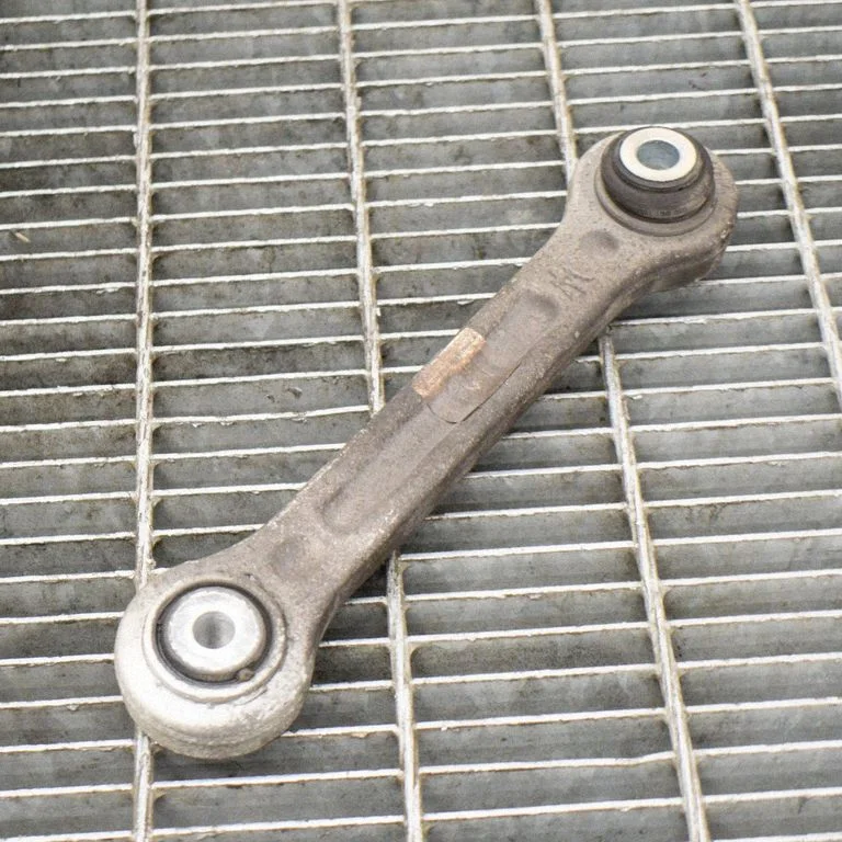 Tagumine ülemine õõtshoob 670006273 – Maserati Ghibli (2013-)