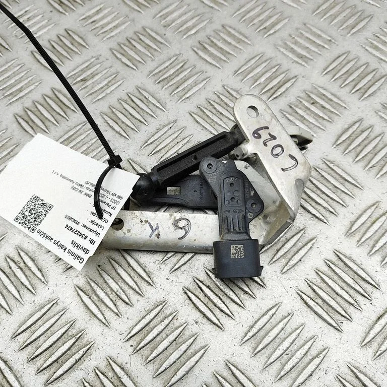 Tagumise õhkvedrustuse kõrgusandur 6895467