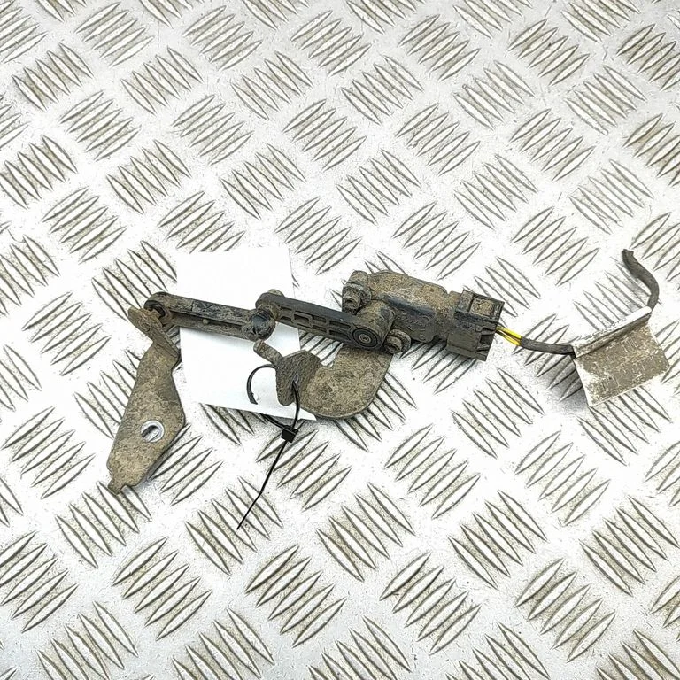 Aizmugurējās gaisa balstiekārtas augstuma sensors 31406563
