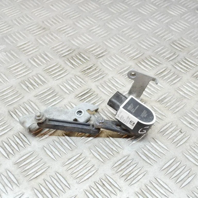 Aizmugurējās gaisa balstiekārtas augstuma sensors 32221477