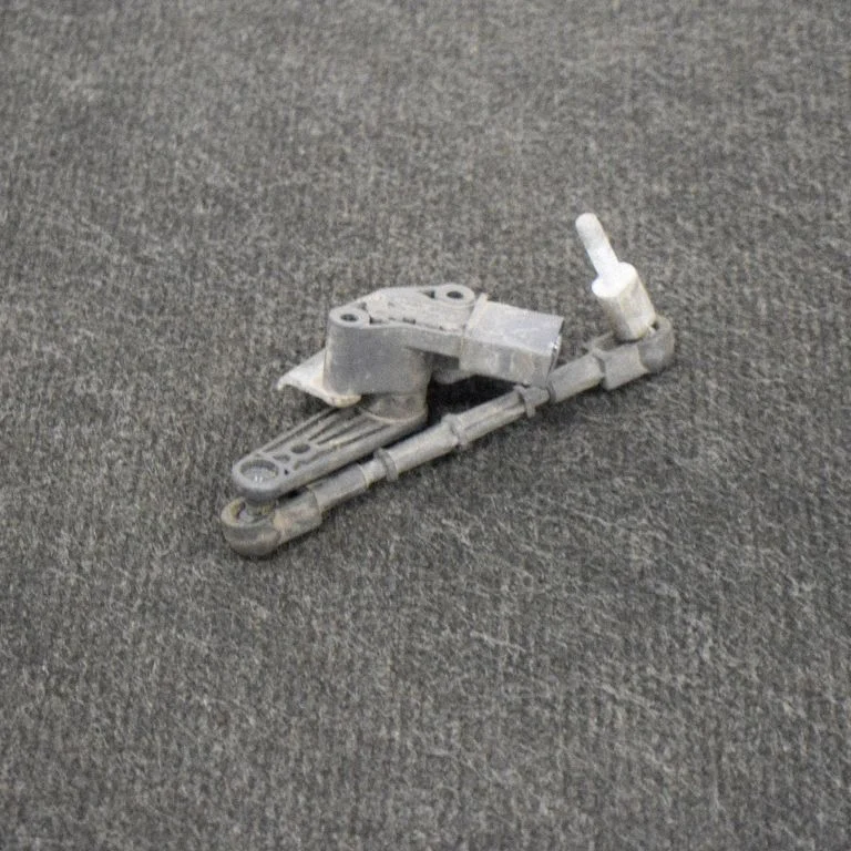 Rear air suspension level height sensor 4M0907503