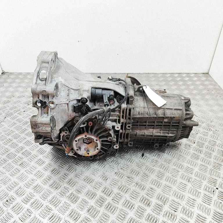 Mechaninė 6 pavarų dėžė