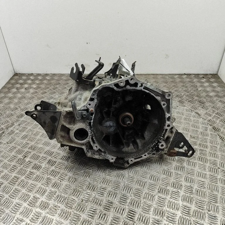 Mehaaniline 6-käiguline käigukast – Toyota Auris E180 (2012-2018)