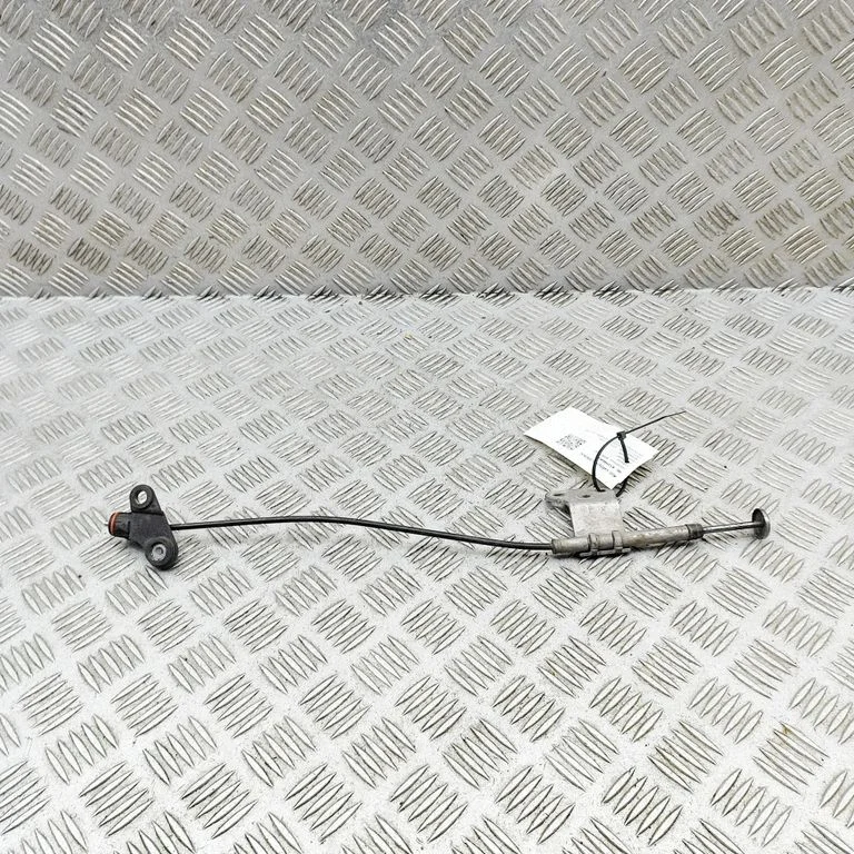 Pārnesumu pārslēgšanas trose 4M0713045D