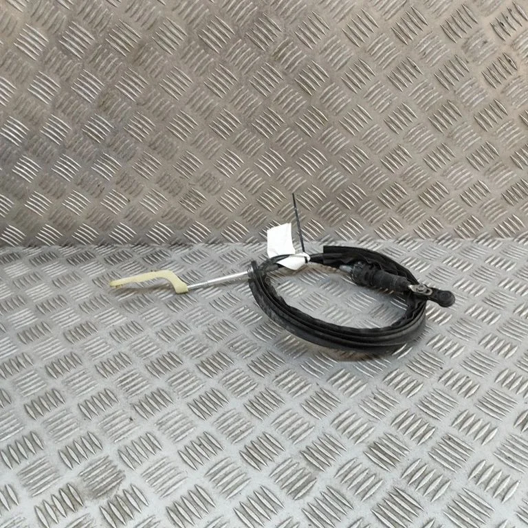 Pārnesumu pārslēgšanas trose 2Q0713266T