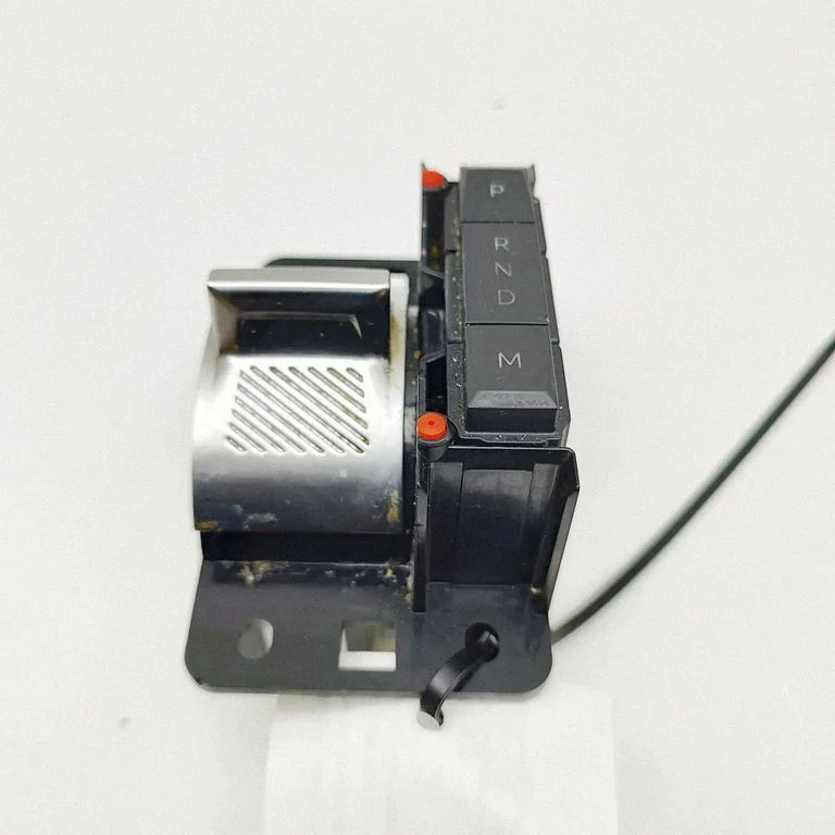 Pavarų perjungimo mechanizmas (kulisa)