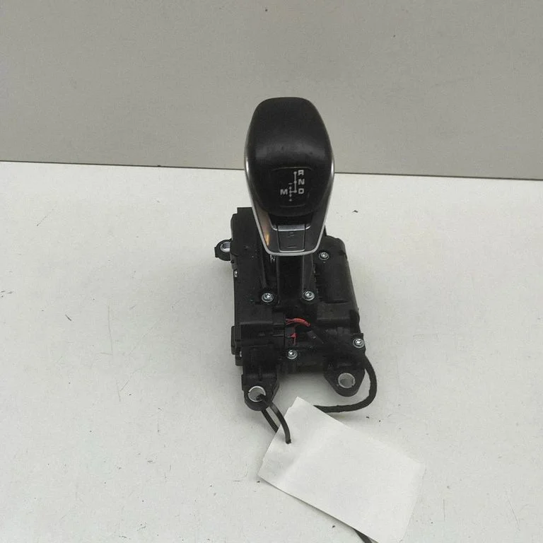 Gear selector mechanism 971713033A