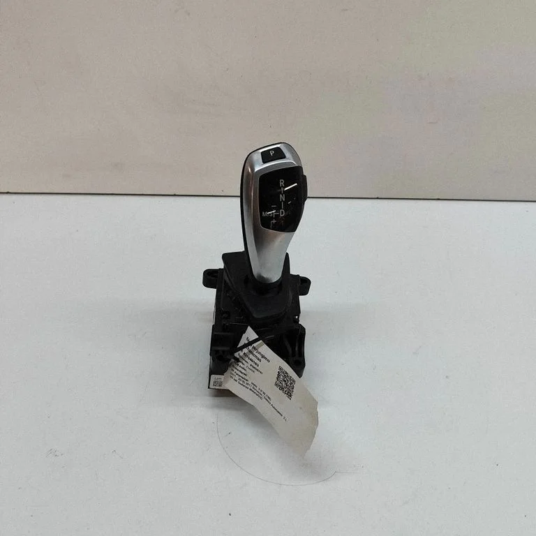 Pārnesumu pārslēgšanas mehānisms (kulise) – BMW 3. sērija F30 F35 F31 (2012-2018)