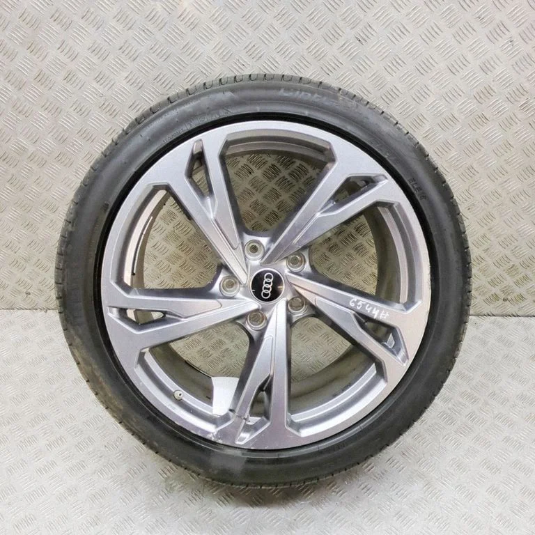 R12 alloy rim 4J3601025AP