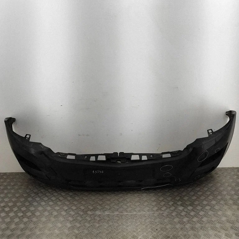 Priekšējais bamperis 620223423R