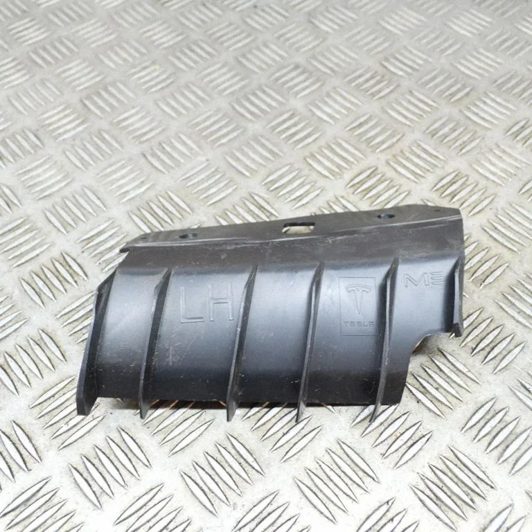 Front bumper mounting bracket – Tesla Model S (2012-)