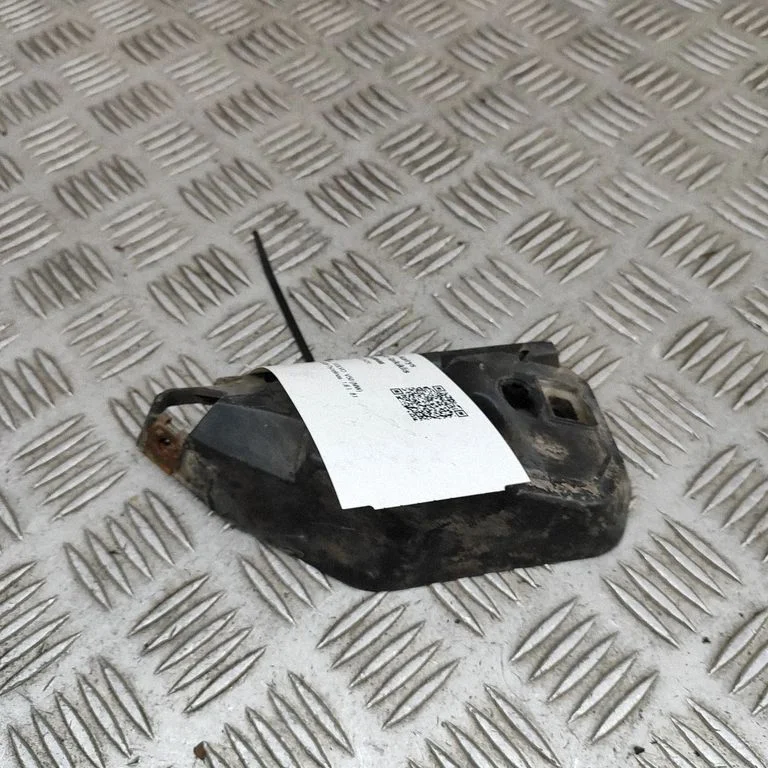 Priekšējā bampera turētājs 31265396 – Volvo V50 (2008-2012)